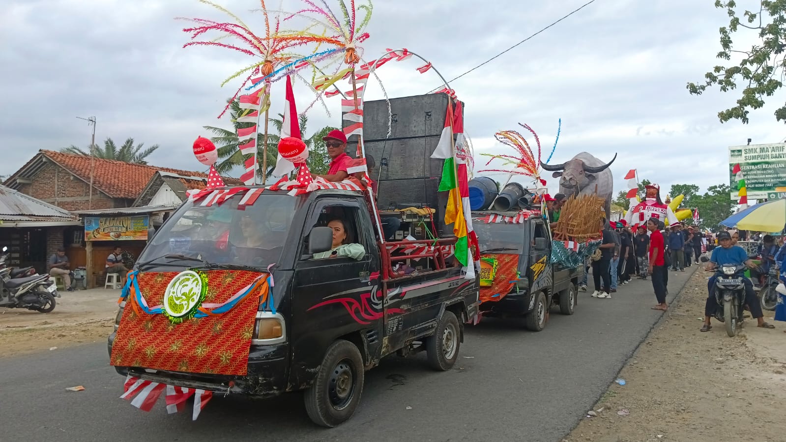 Desa Karanggedang Ikut Meriahkan Karnaval HUT RI Tingkat Kecamatan Sumpiuh