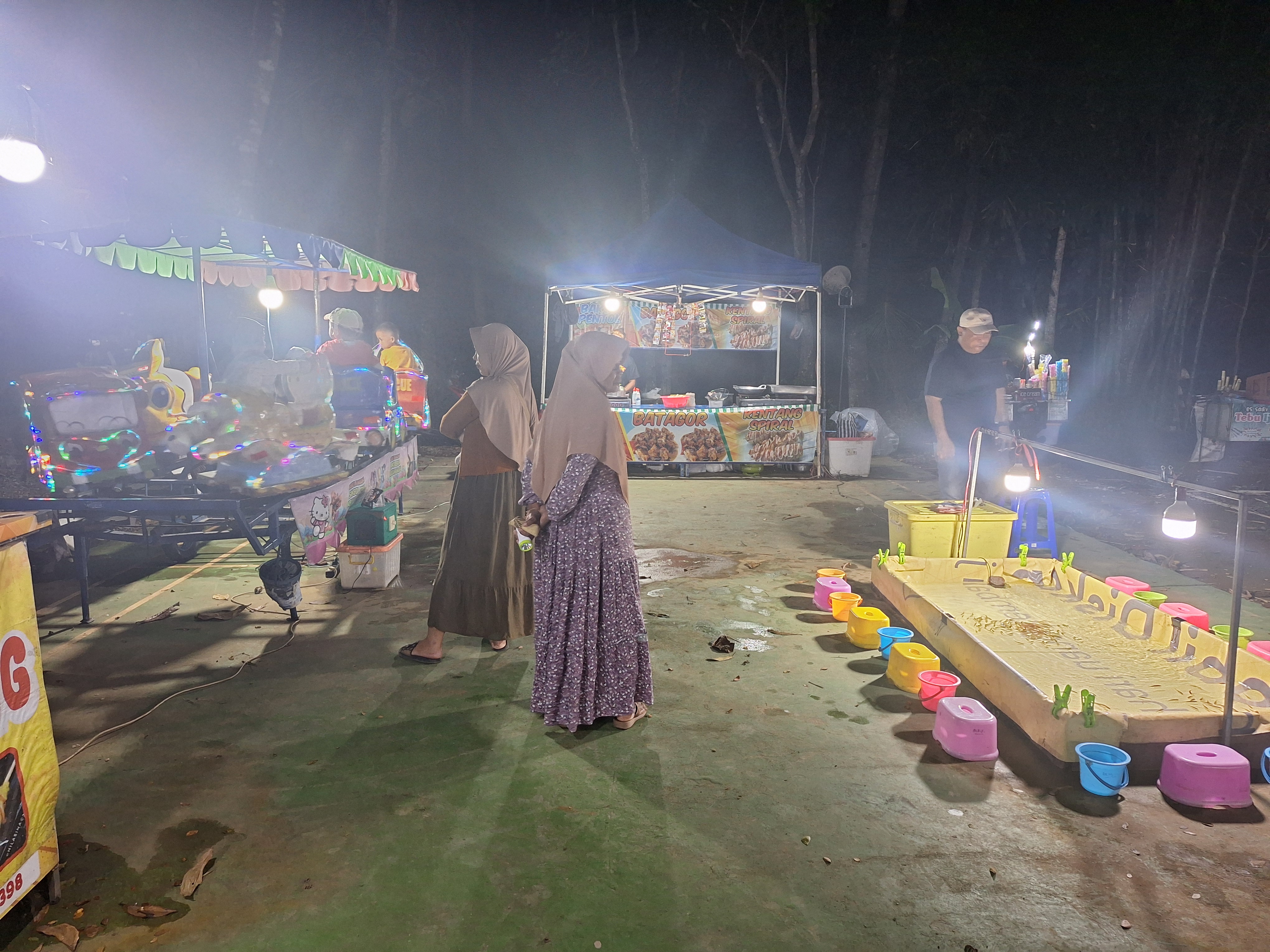 Pasar Malam di Desa Karanggedang