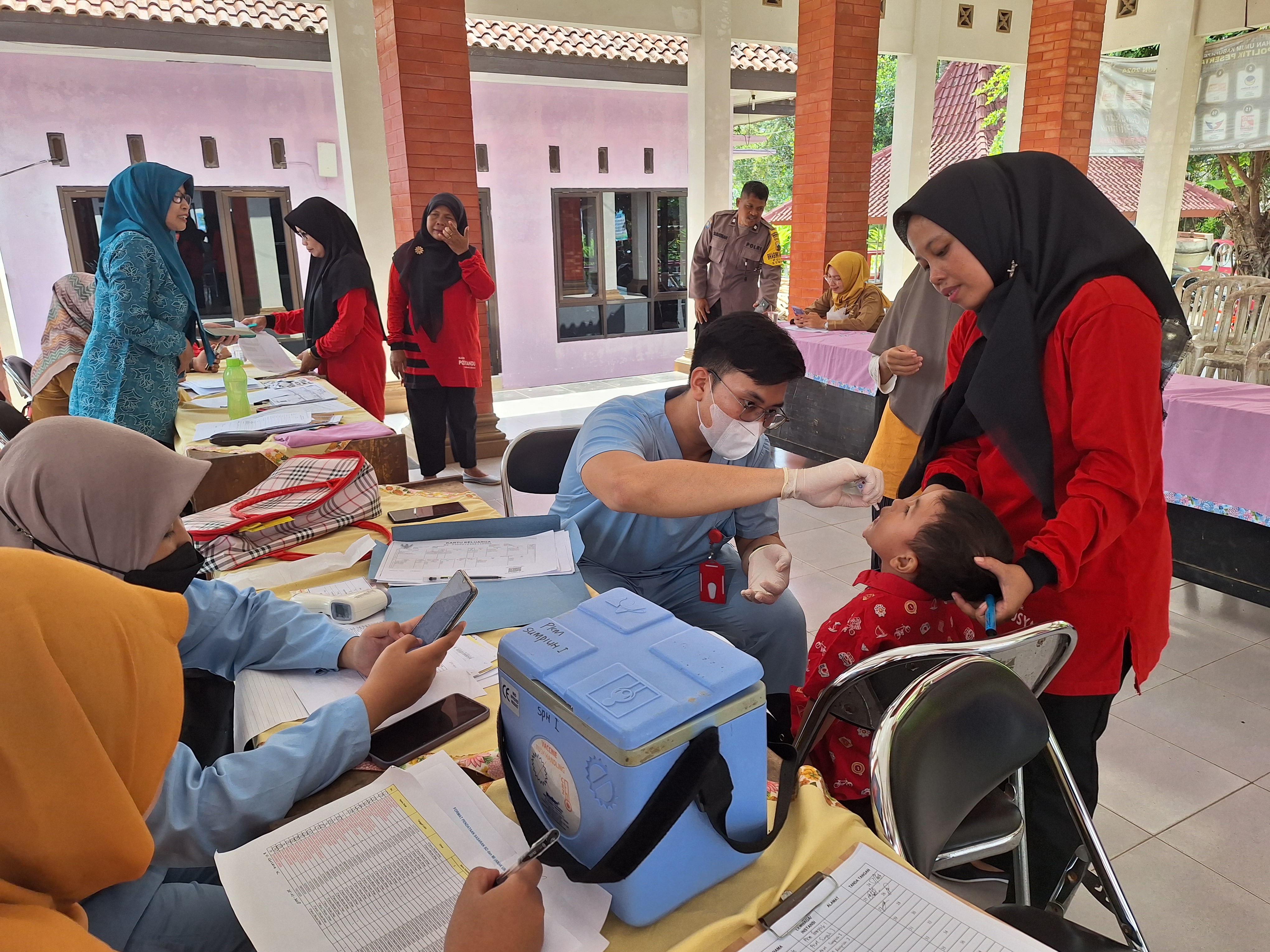 Pekan Imunisasi Nasional (PIN) Polio di Desa Karanggedang