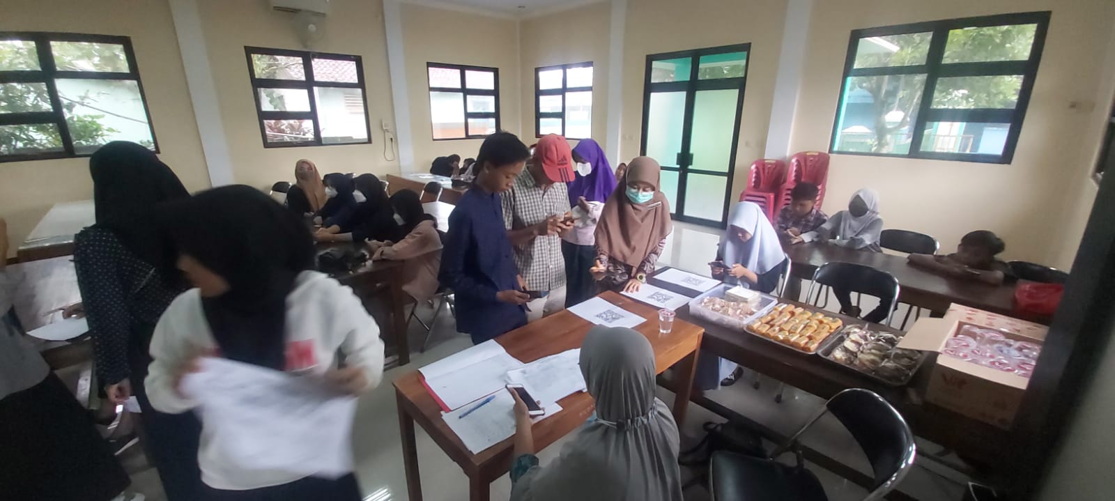 Pengisian kuisioner oleh anggota Posyandu Remaja melalui link yang sudah disediakan