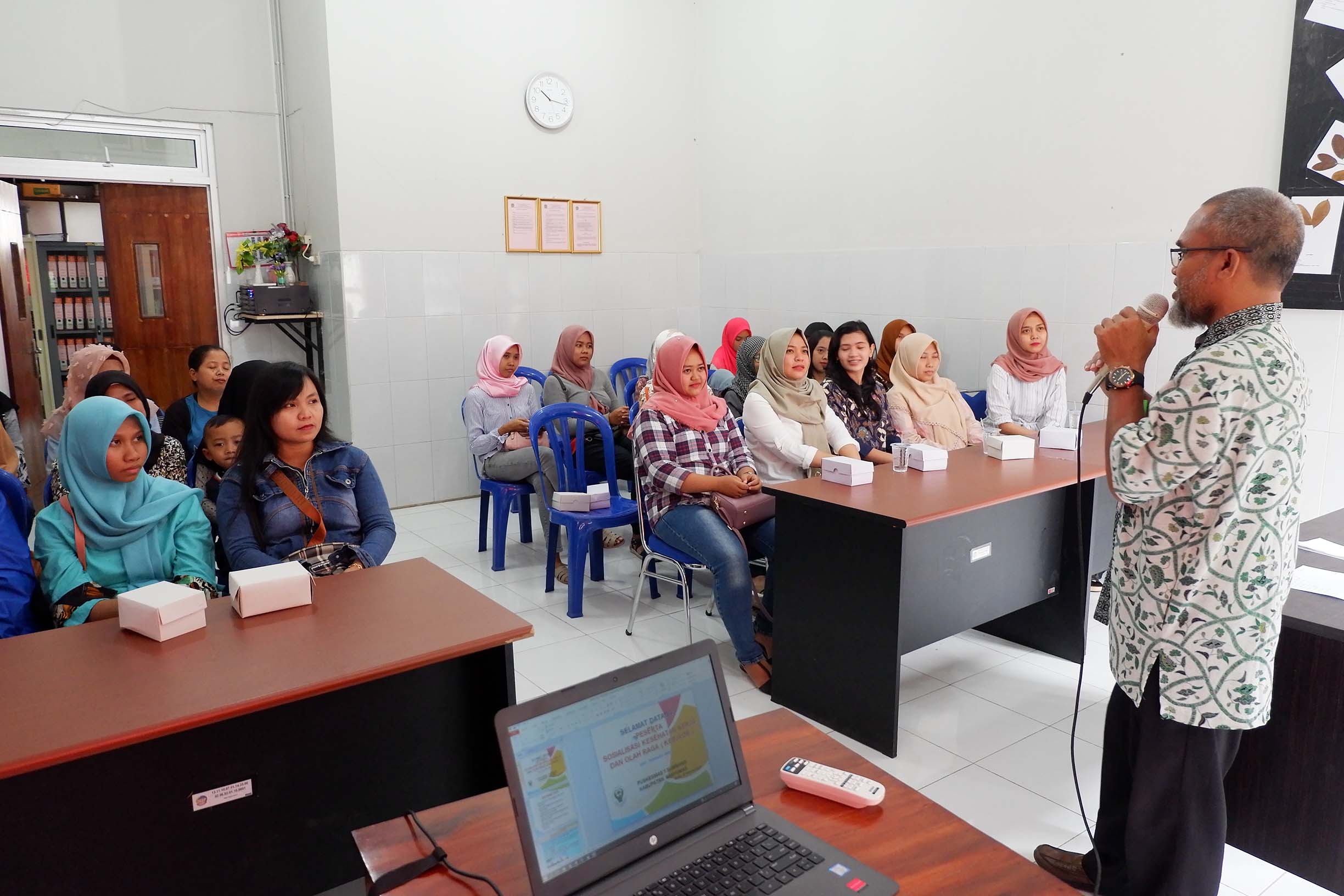 Sosialisasi kesehatan kerja