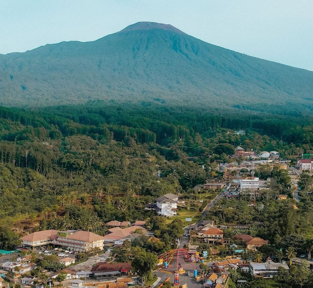 Gunung Slamet Baturraden view