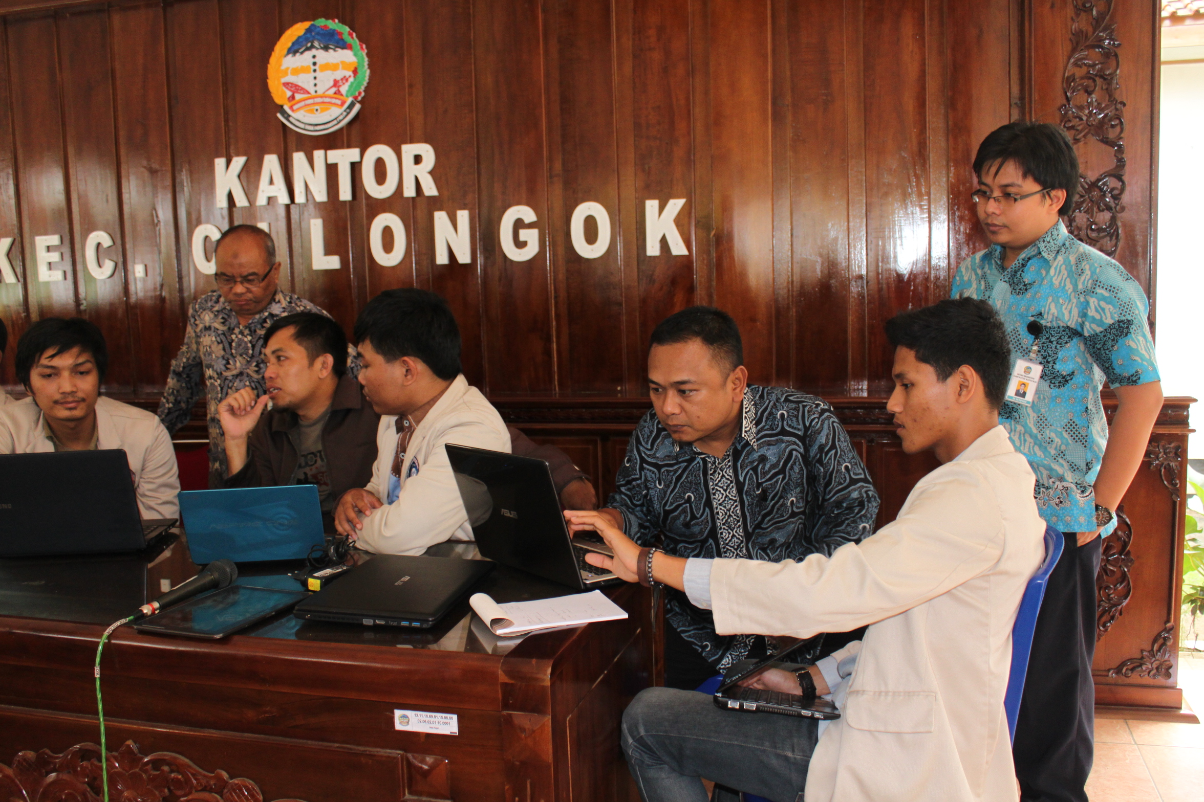 Pendampingan Pelatihan Admin Web Desa oleh Mahasiswa AMIKOM Purwokerto.