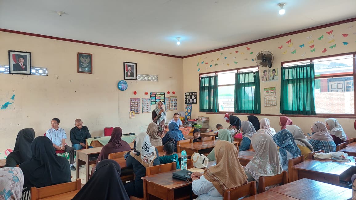 rapat revitalisasi