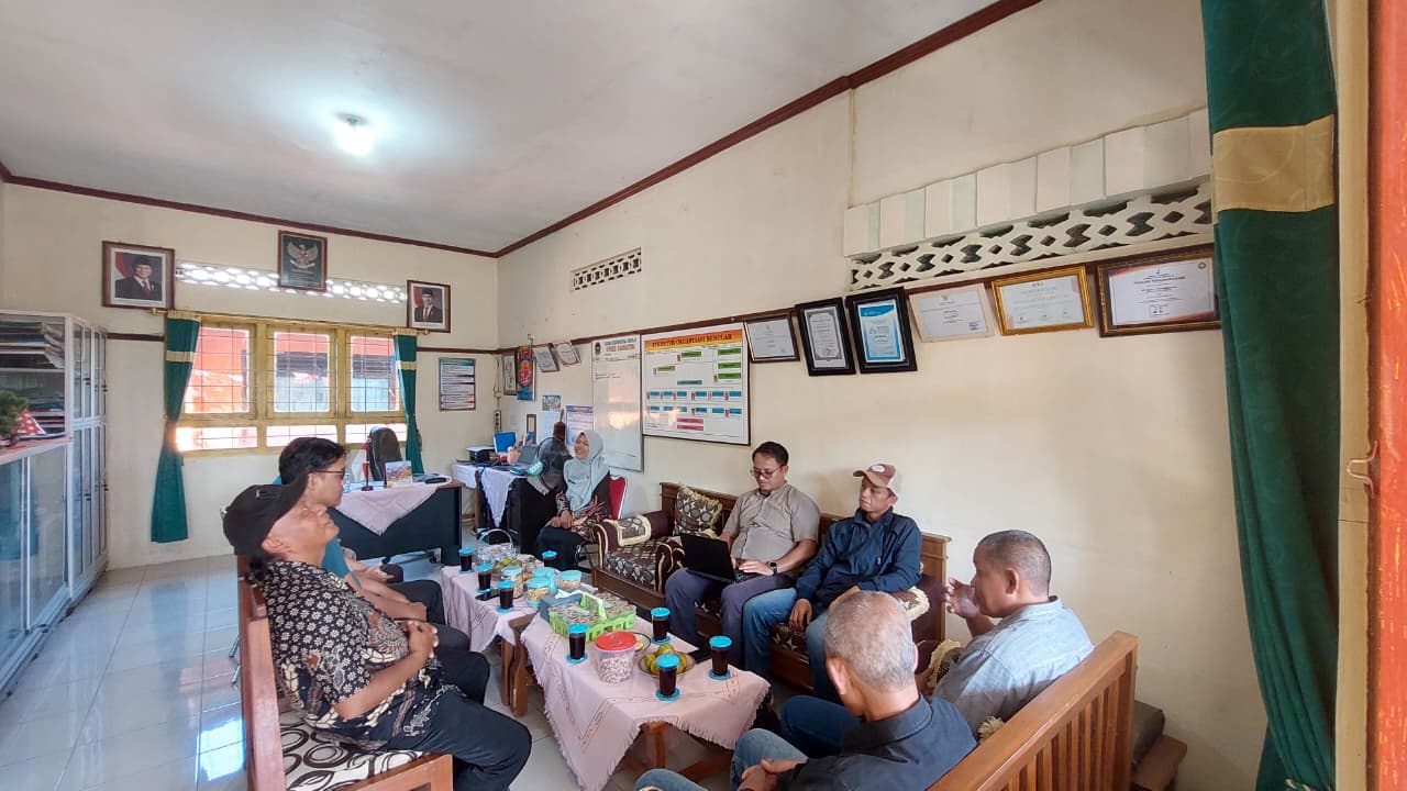 rapat panitia revitalisasi