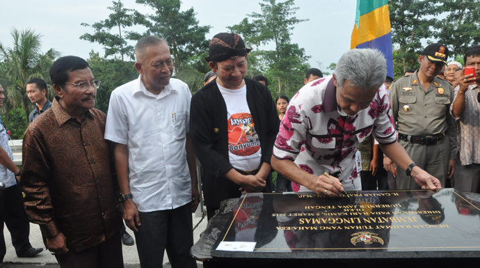 Jembatan Linggamas Diresmikan Gubernur Jawa Tengah