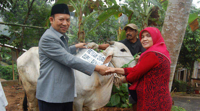 Bupati Sholat Idul Adha di Semedo Pekuncen