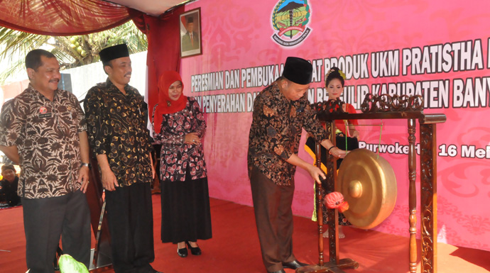 Pusat Produk UKM Banyumas Diresmikan