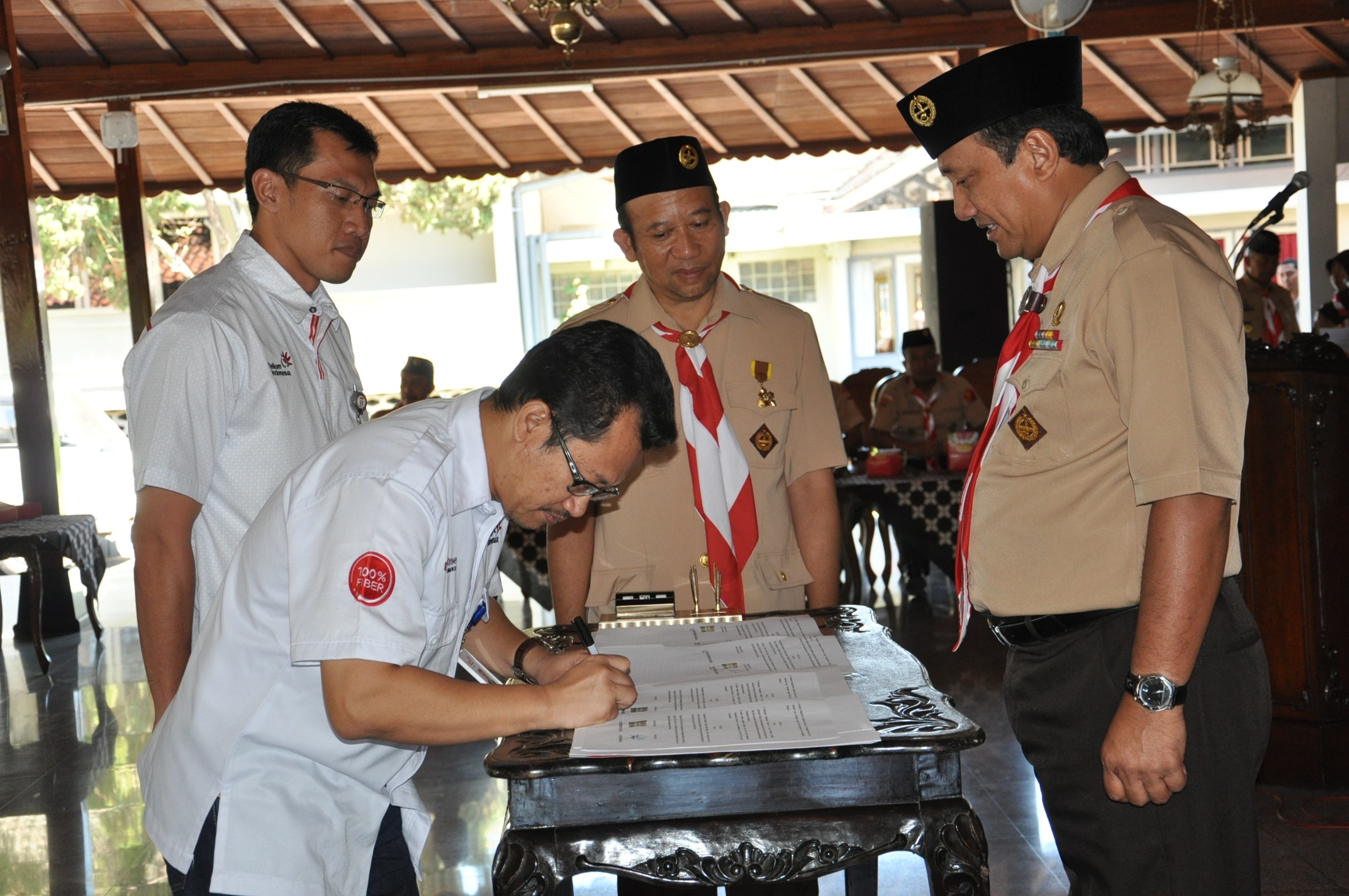 TELKOM DAN ST3 TELKOM DUKUNG SAKA TELEMATIKA