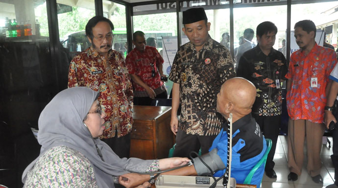 Bupati Banyumas Pantau Posko Lebaran