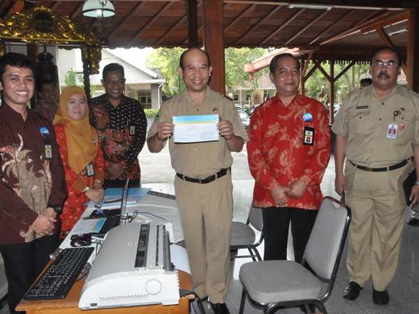 Bupati Banyumas Serahkan SPT Tahunan