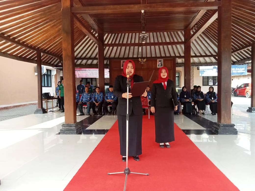 Upacara Pengibaran Bendera Dalam Rangka Memperingati Hari Sumpah Pemuda ke- 95 Tingkat Kecamatan Lumbir Tahun 2023