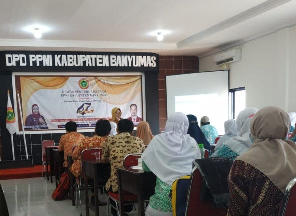 PERAWAT RSUD AJIBARANG MENGIKUTI PEMBINAAN DALAM PENGARAHAN PERSIAPAN UJI KOMPETENSI JABATAN FUNGSIONAL PERAWAT PERIODE APRIL 2021