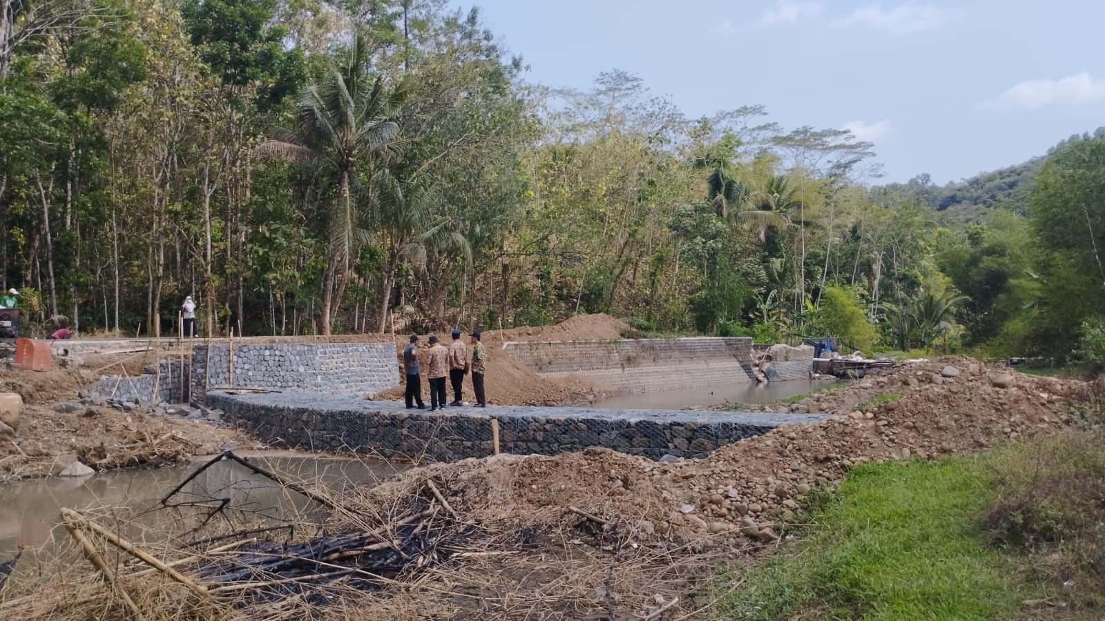 Penanganan Darurat Bendung Pengasinan Desa Pancasan Kec.Ajibarang