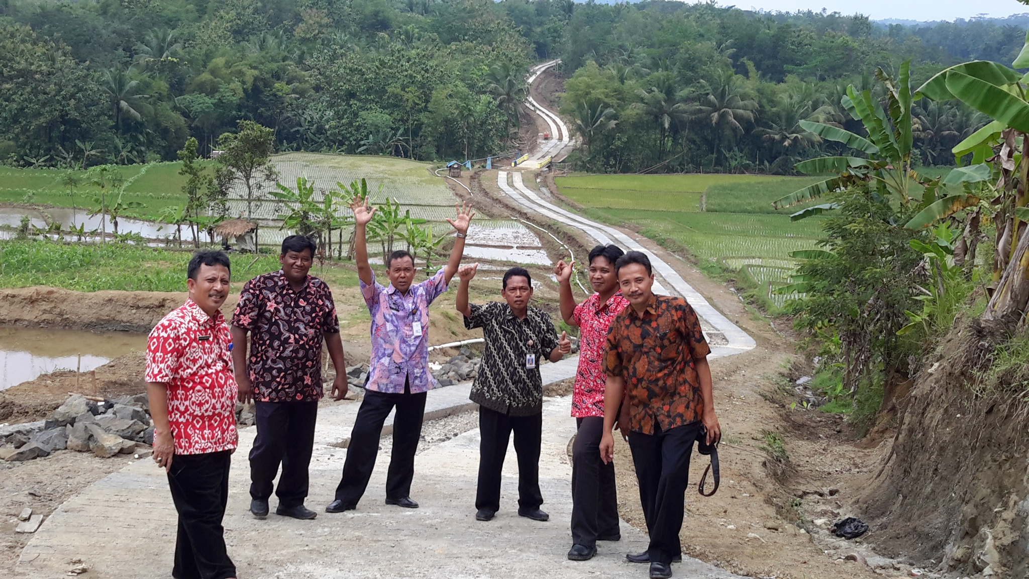 Kunjungan hasil kerja bakti masyarakat di Desa Tamansari, Pejogol dan Penusupan