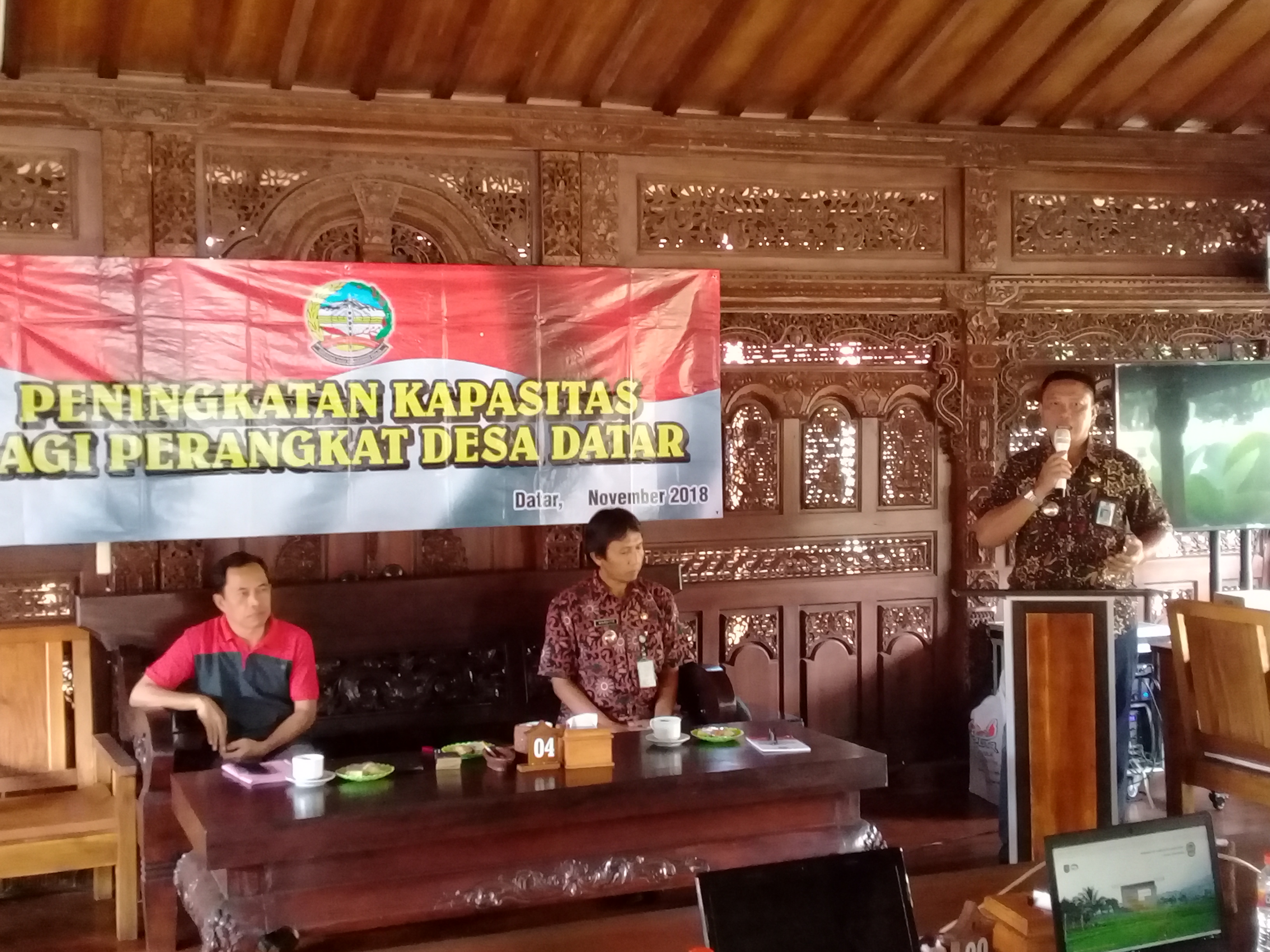 Pemerintah Desa Datar Menyelenggarakan Pelatihan Peningkatan Kapasitas Bagi Perangkat Desanya