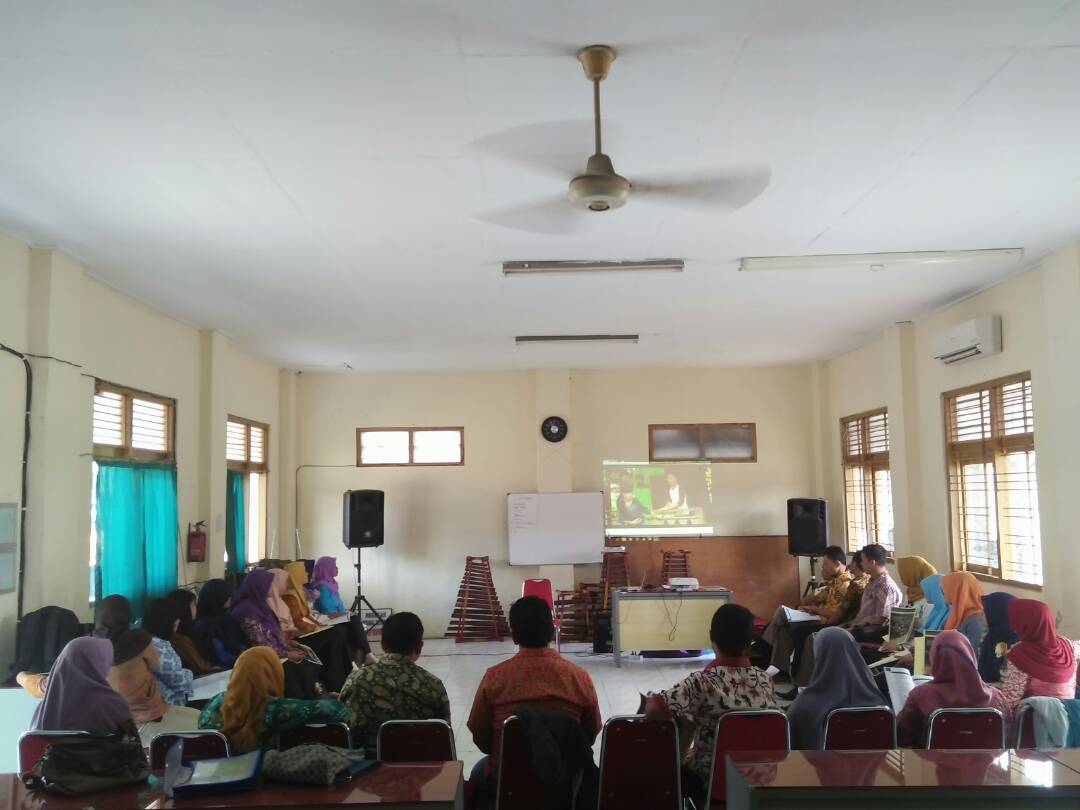 FDS Korcam PKH Kab.Banyumas Modul : Kesehatan Dan Gizi Sesi : Pentingnya 1000 Hari Pertama Kehidupan Tempat : Aula Dinsospermasdes Kab.Banyumas