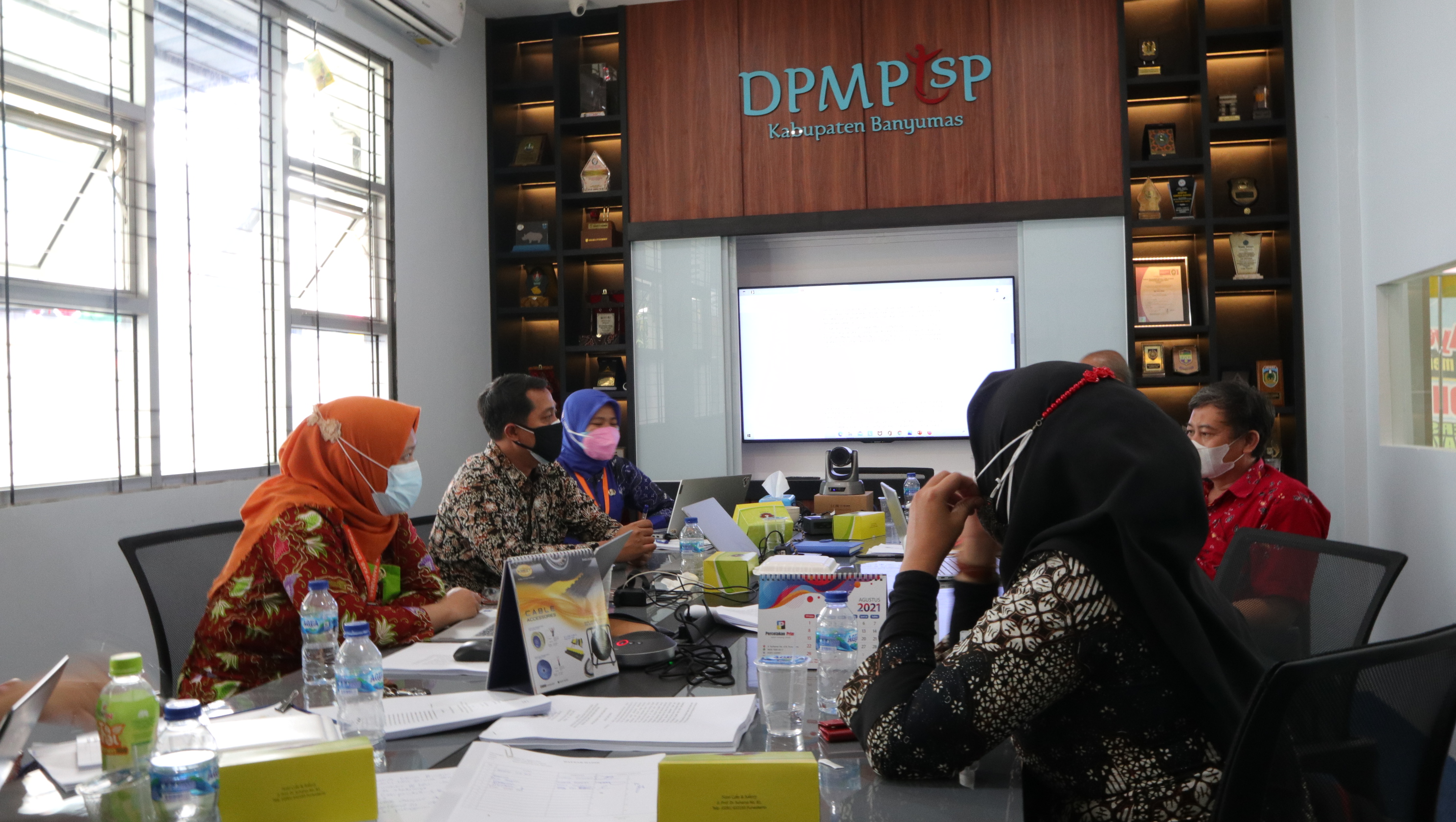 Rapat Monitoring dan Evaluasi Penyelenggaraan Pelayanan Perizinan dan Evaluasi Capaian Kinerja DPMPTSP Kabupaten Banyumas