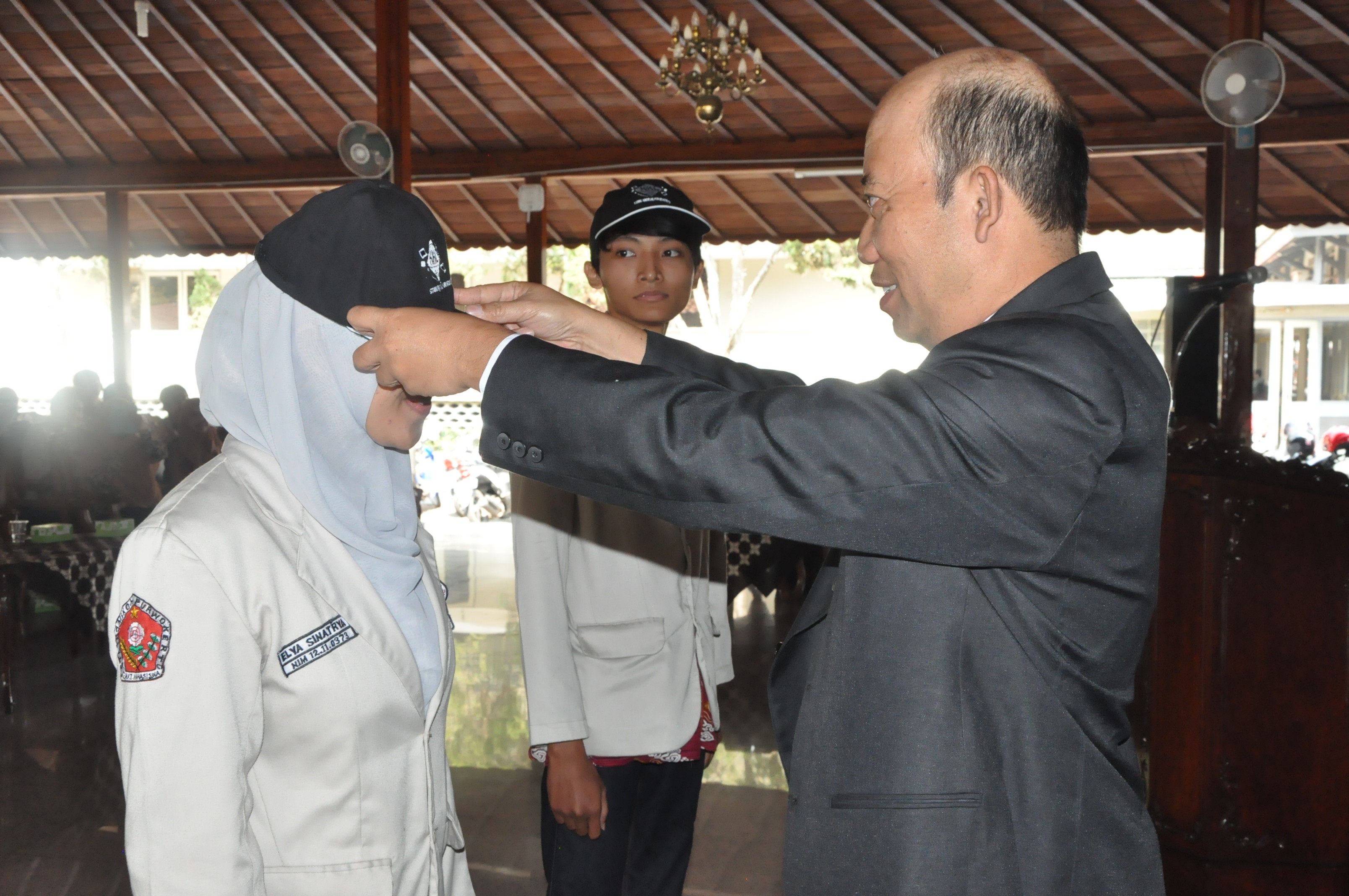 Pelepasan Peserta KKL STMIK AMIKOM Purwokerto