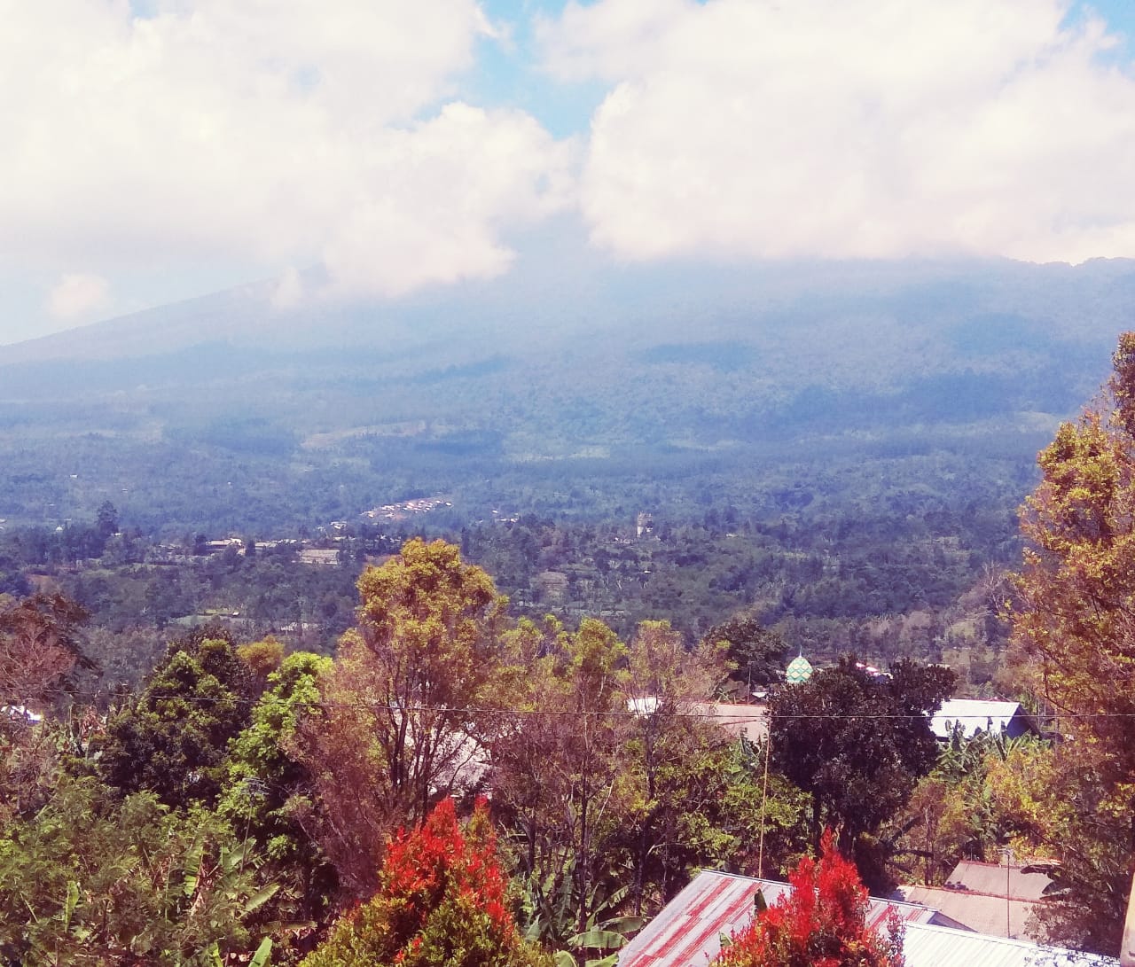 Pantauan Aktivitas Gunung Api Slamet oleh PVMBG Pos Pemantauan Gambuhan, Pemalang