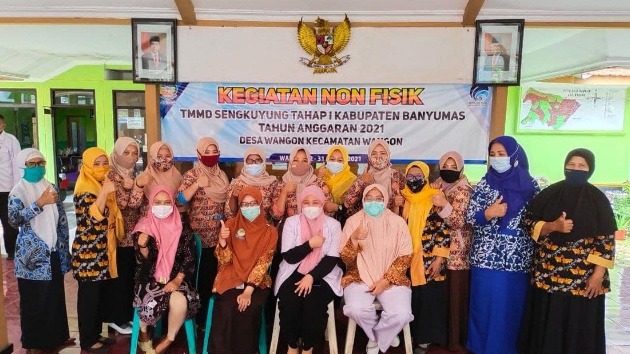 TIM PKRS EDUKASI KESEHATAN IBU DAN ANAK PADA TMMD SENGKUYUNG TAHAP I DI DESA WANGON