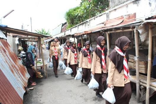 MAN PURWOKERTO BERBAGI SEMBAKO