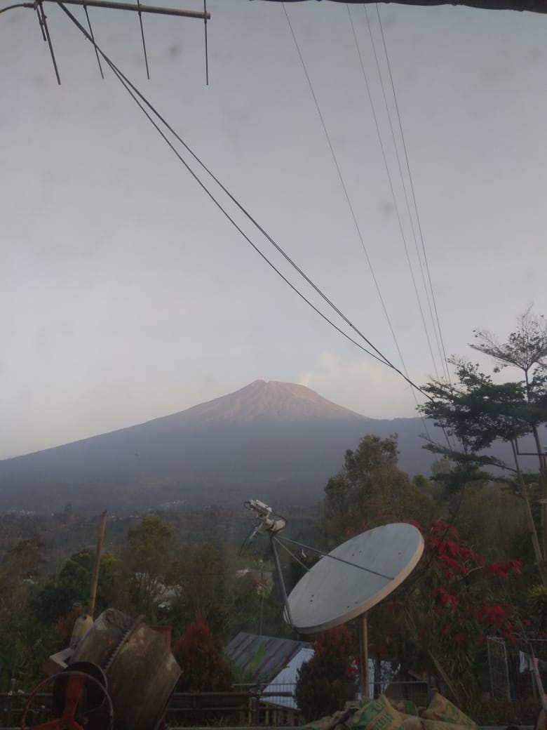 Pantauan Aktivitas Gunung Api Slamet oleh PVMBG Pos Pemantauan Gambuhan, Pemalang