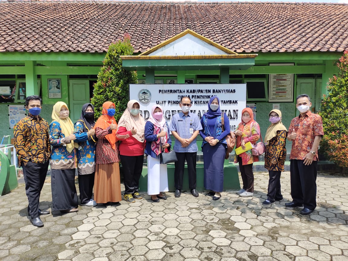 Monitoring Pelaksanaan Pembelajaran Tatap Muka (PTM) di beberapa Satuan Pendidikan di Wilayah Kabupaten Banyumas