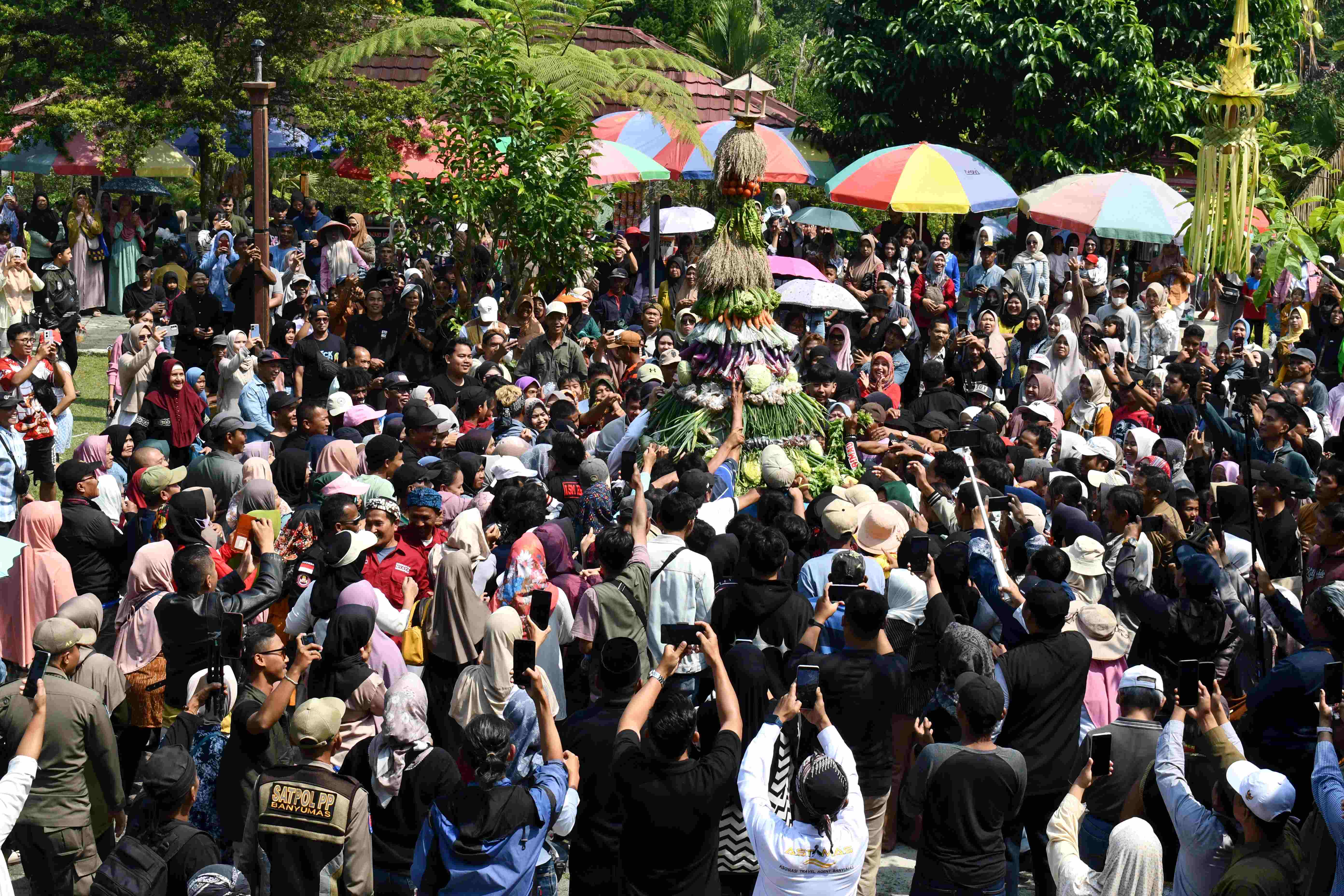 Pemerintah Kabupaten Banyumas Akan Dorong Event Festival Grebeg Sura Baturraden Menjadi Event Nasional