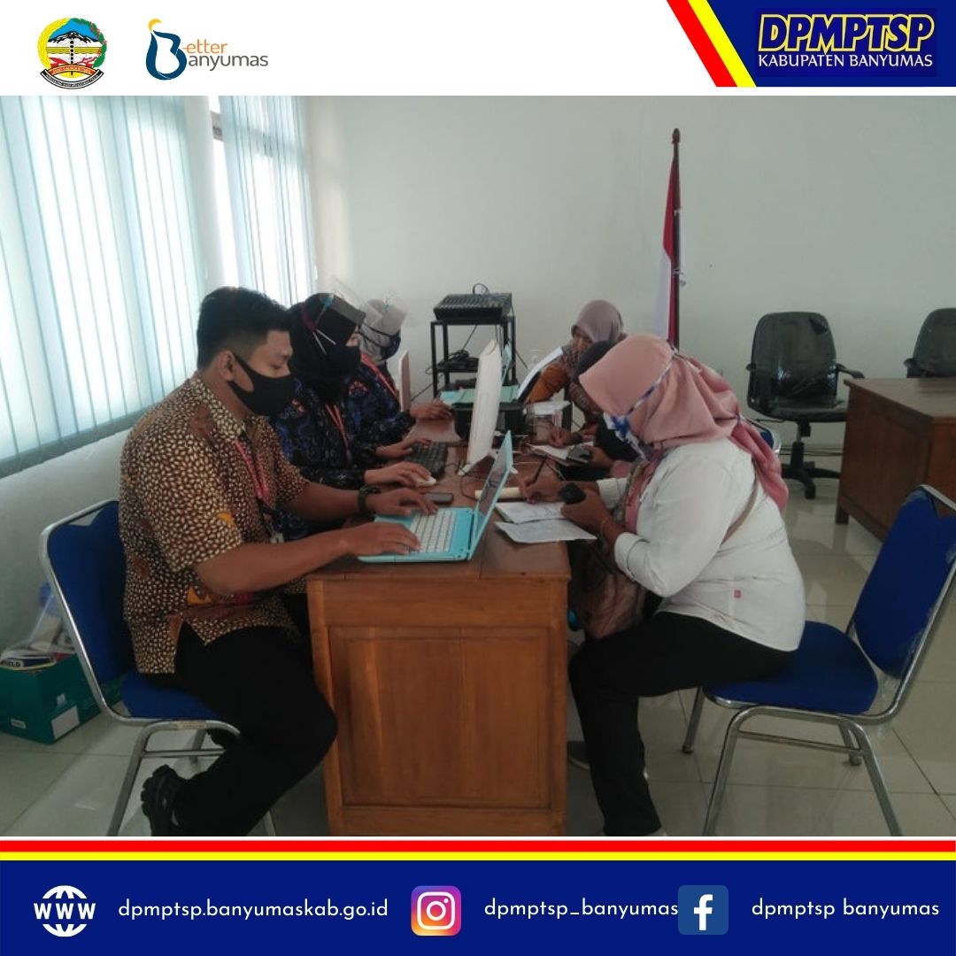 Kegiatan pelayanan perizinan keliling di kec. Sumbang dan testimoni Pelayanan Perizinan