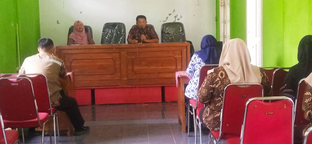 Pembinaan dan Evaluasi Pegawai