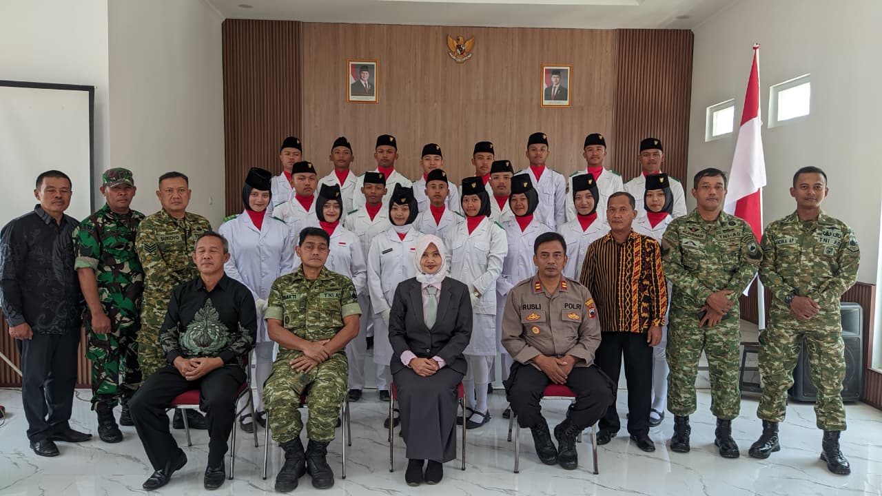 PENGUKUHAN ANGGOTA PASUKAN PENGIBAR BENDERA HUT KE-81 KEMERDEKAAN REPUBLIK INDONESIA TINGKAT KECAMATAN SOMAGEDE TAHUN 2026
