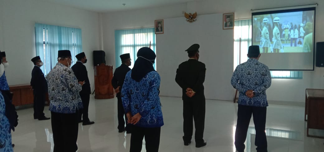 Upacara HUT ke 76 Kemerdekaan RI Tingkat Kecamatan Lumbir