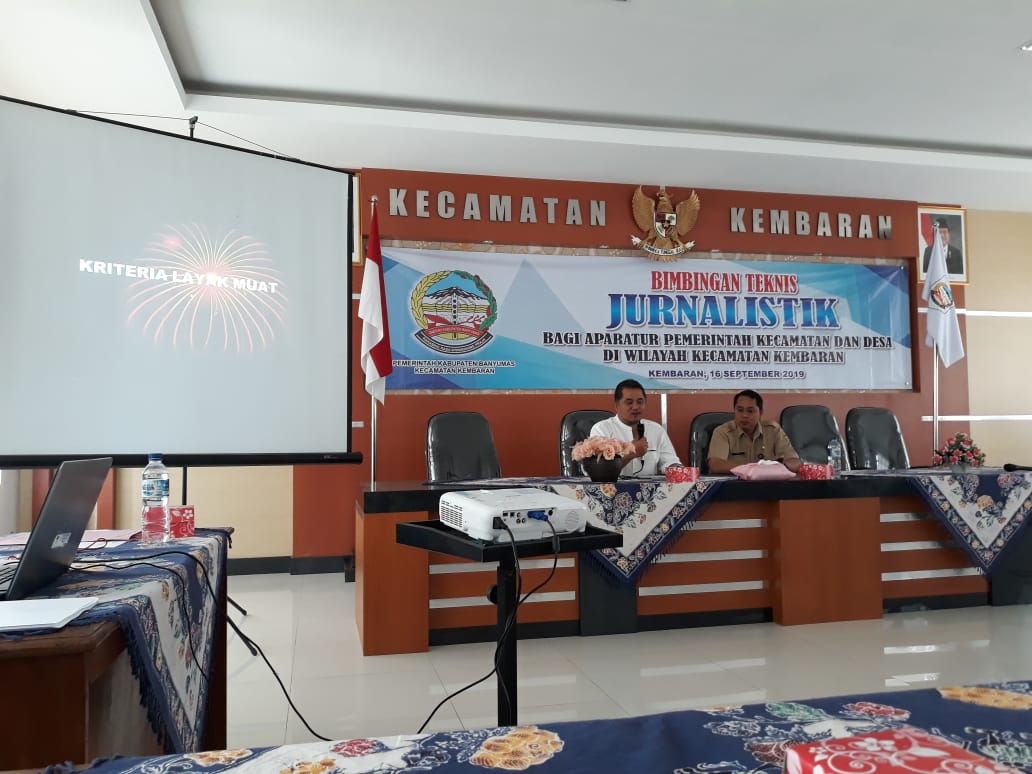 Bimbingan Teknis Jurnalistik bagi Aparatur Pemerintah Kecamatan dan Desa Di Wilayah Kecamatan Kembaran