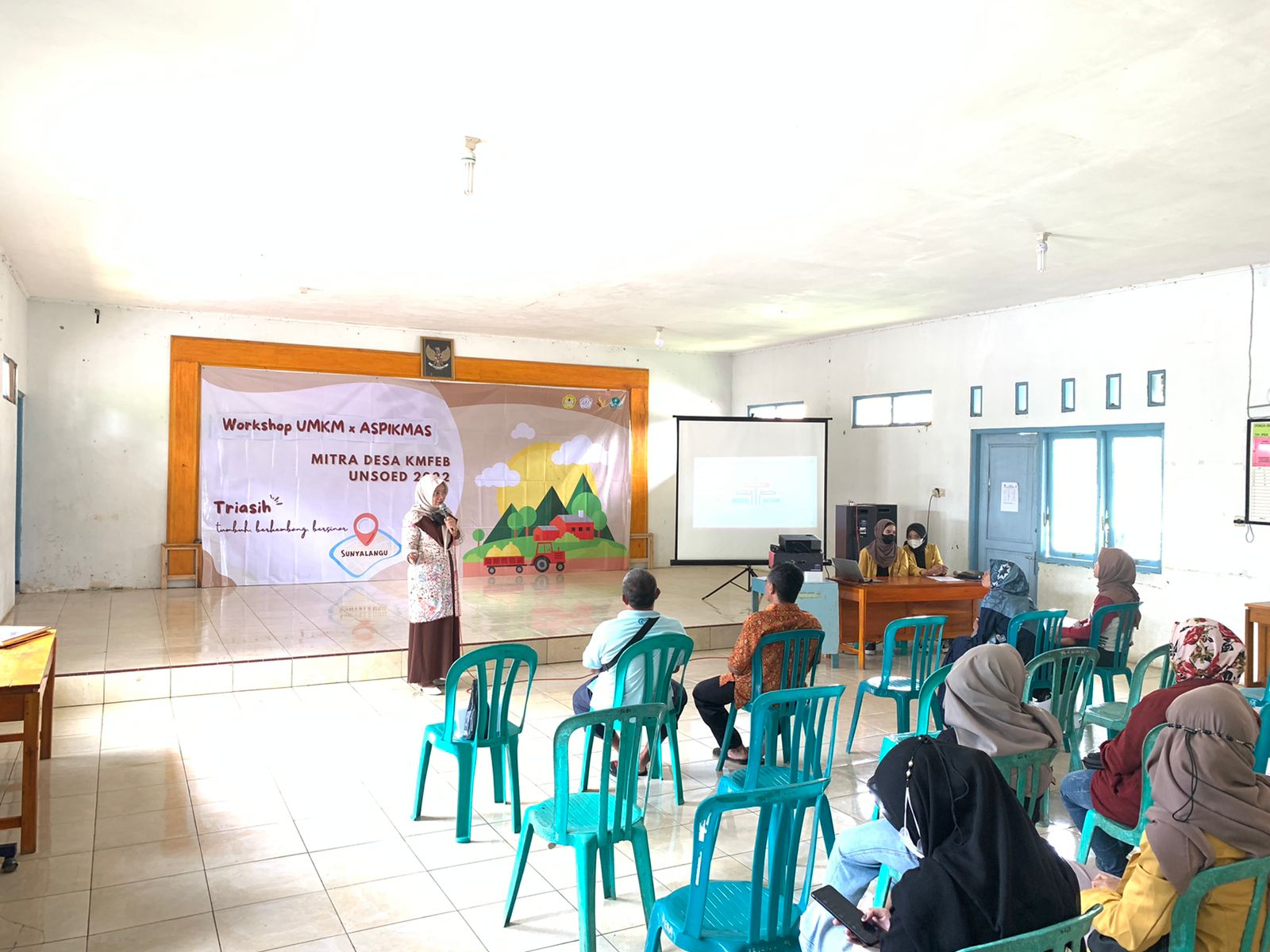 Sosialisasi Perizinan Berusaha di Desa Sunyalangu, Kecamatan Karanglewas