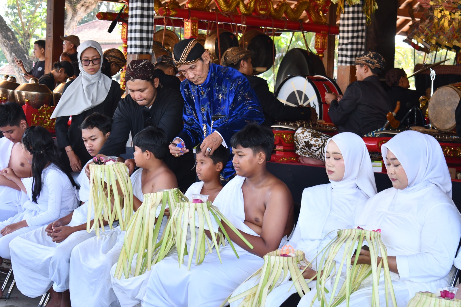 16 Anak Sukerta Ikuti Ruwat Sukerta Di Bale Adipati Mrapat Banyumas