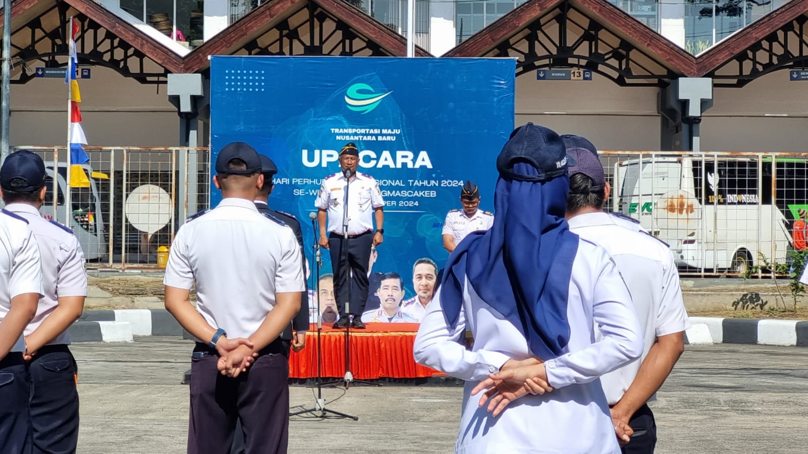 Upacara Peringatan Hari Perhubungan Nasional