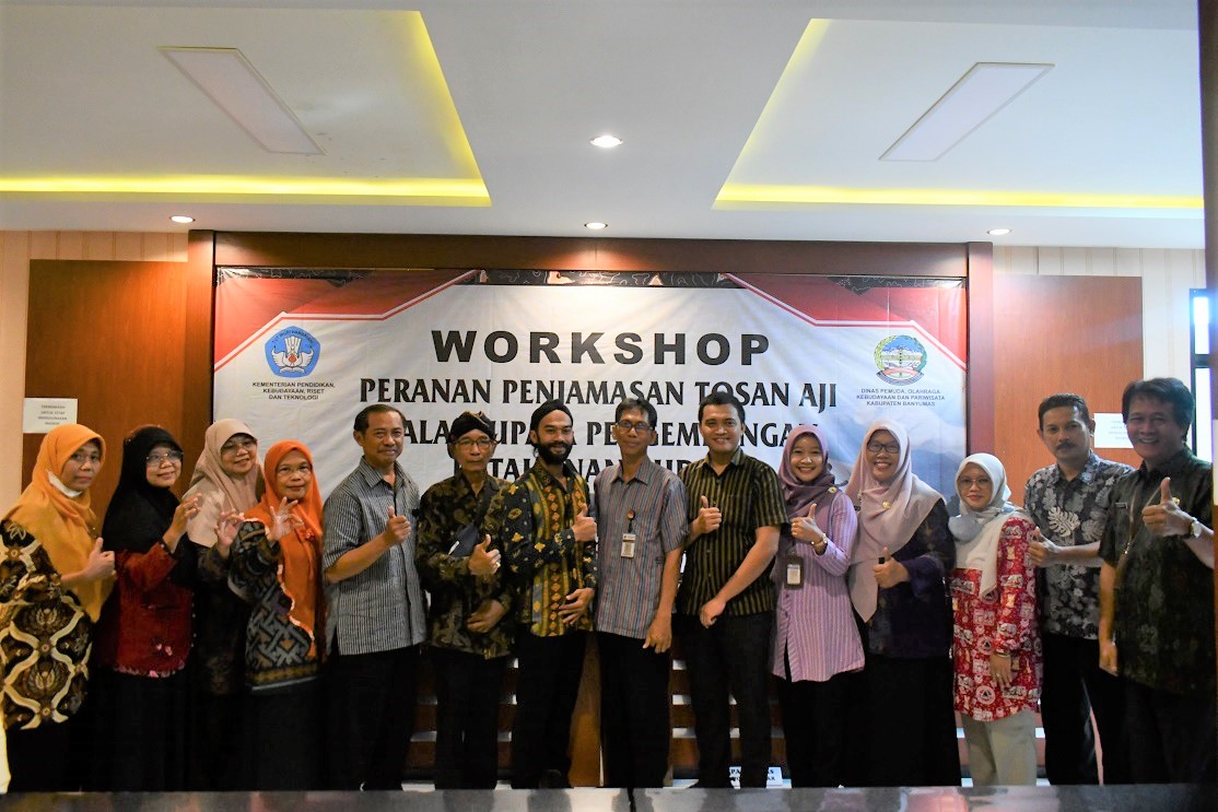 Dinporabudpar Banyumas Gelar Workshop Penjamasan Tosan Aji