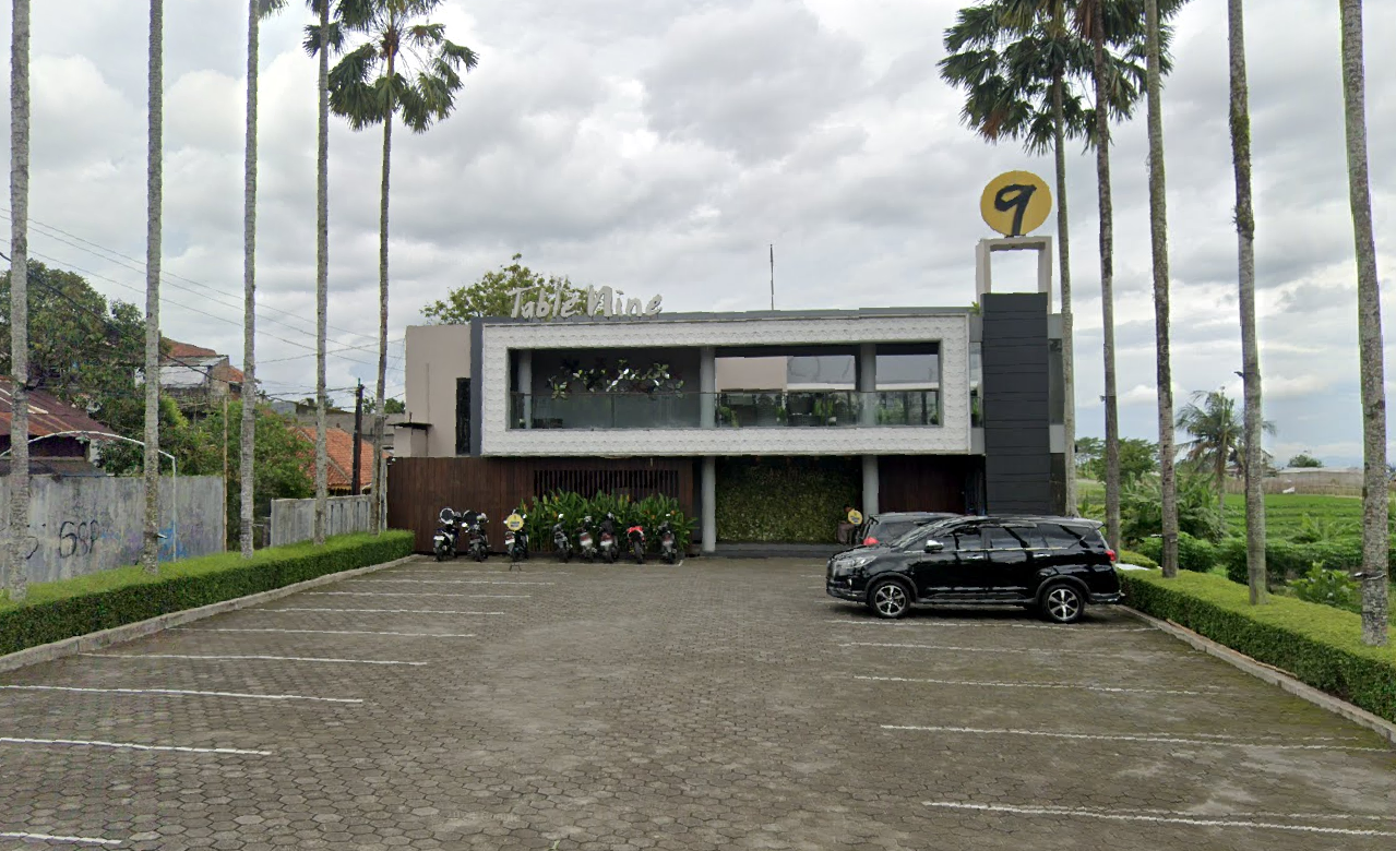 Table Nine Kitchen Resto