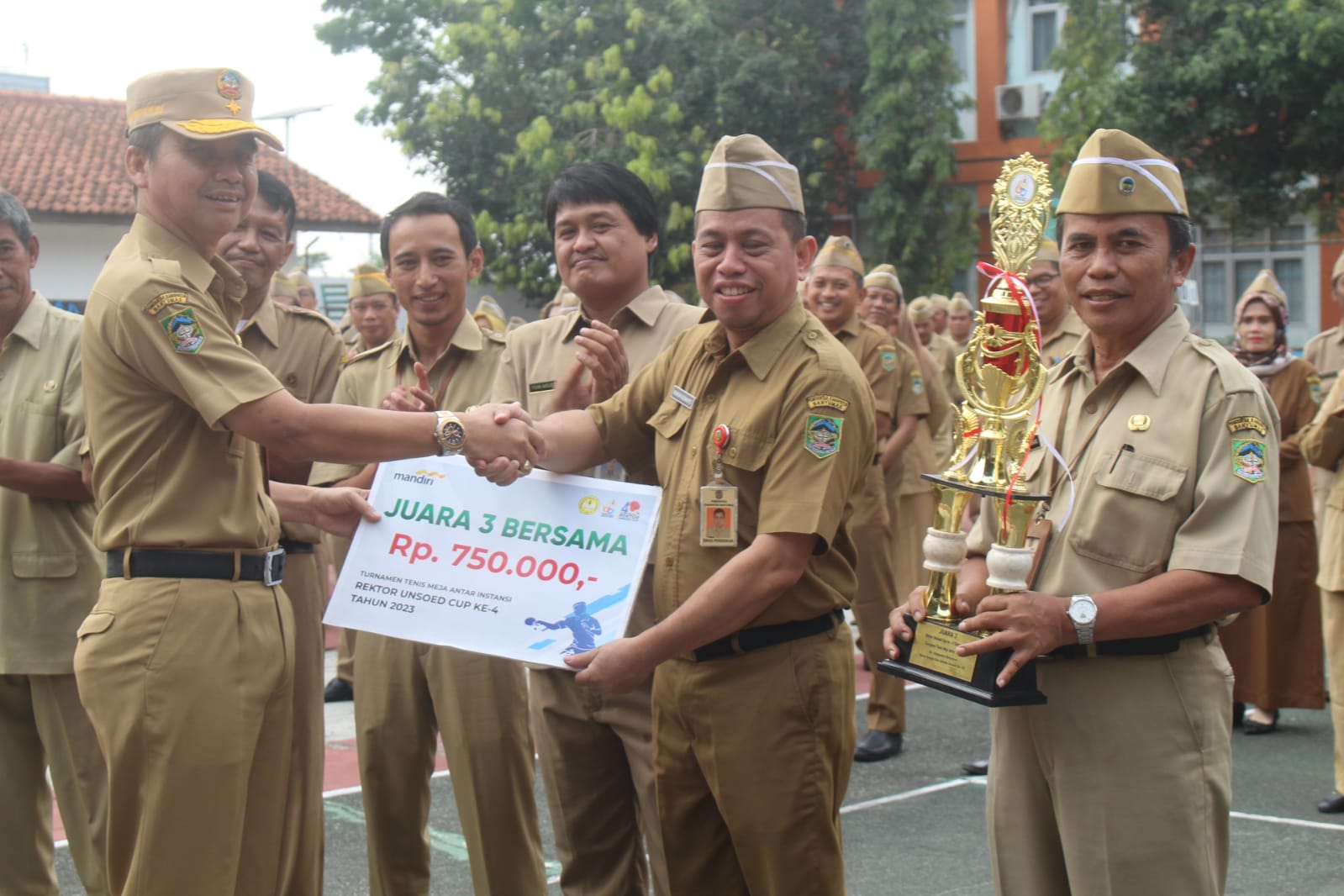 Dindik Raih Juara III Rektor Unsoed Cup