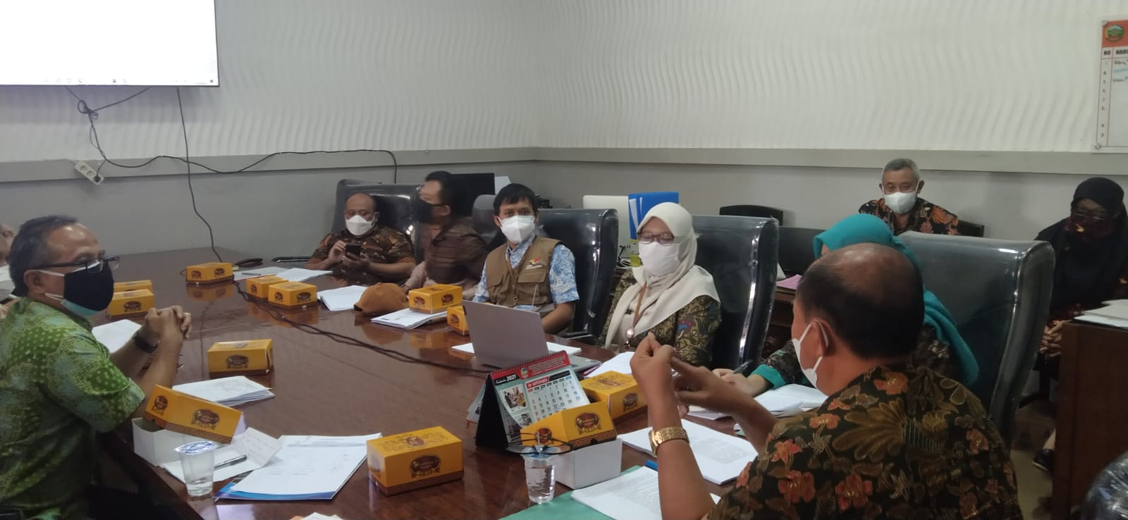 Rapat Koordinasi Pembahasan Rancangan Peraturan Daerah tentang Perizinan Pusat Perbelanjaan dan Toko Swalayan