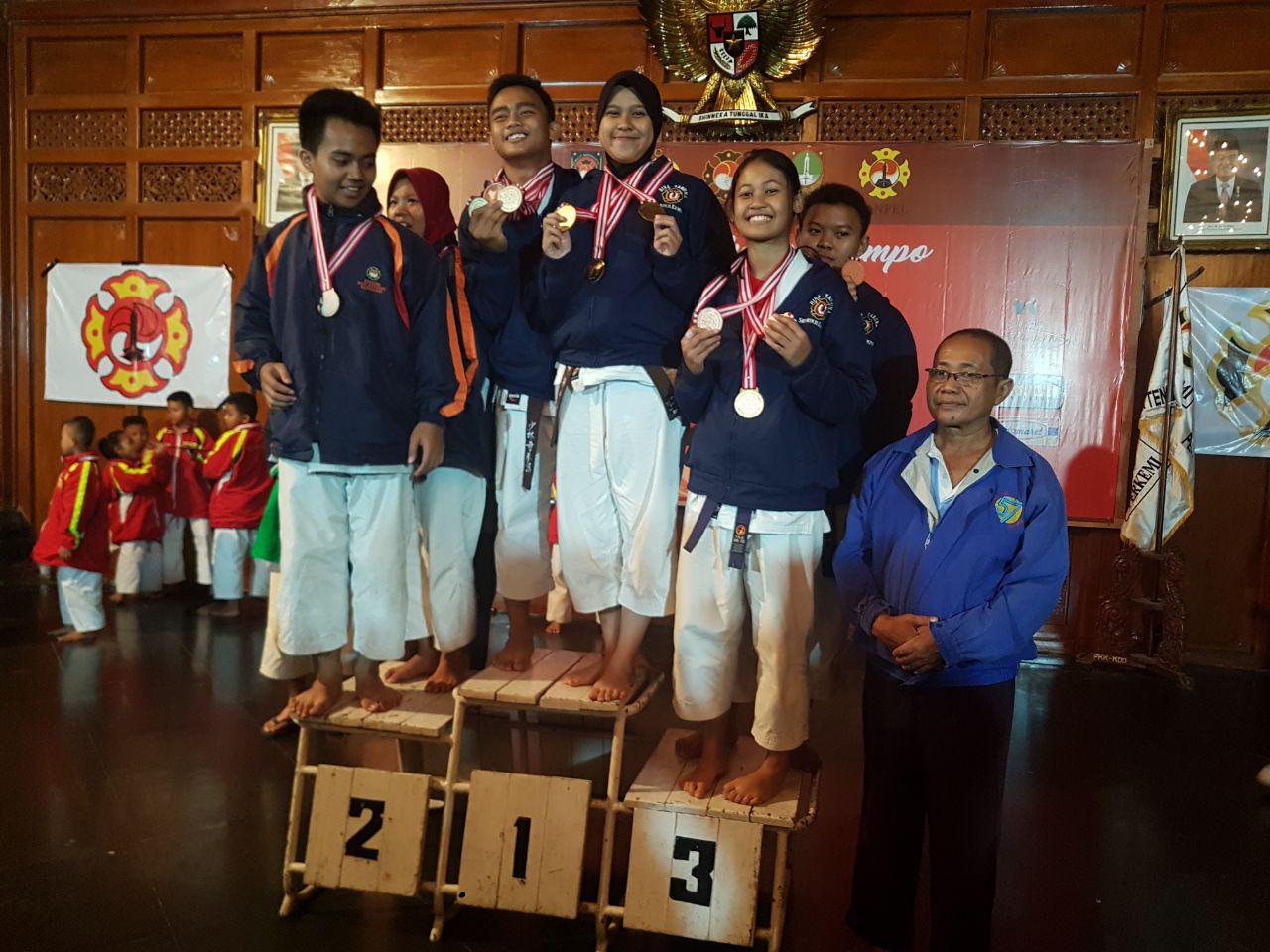 7 Emas Dojo Bina Taruna Antarkan Banyumas menjadi Juara Umum Kejuaraan Kempo Antar Dojo Se Jateng Piala Walikota Surakarta 2018