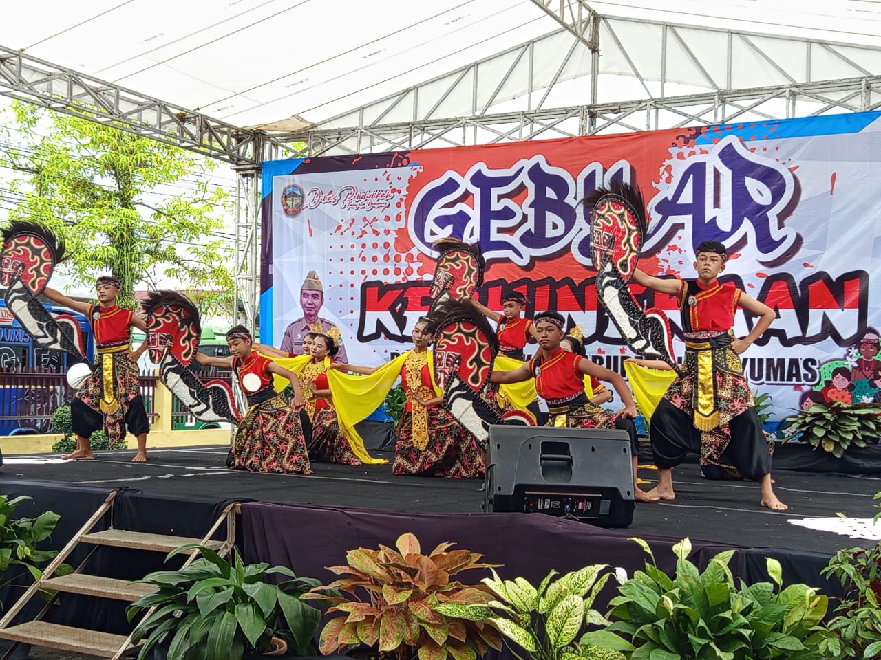 GEBYAR KEBHINEKAAN 2025: Menguatkan Semangat Persatuan melalui OSIS, Pramuka, dan PMR