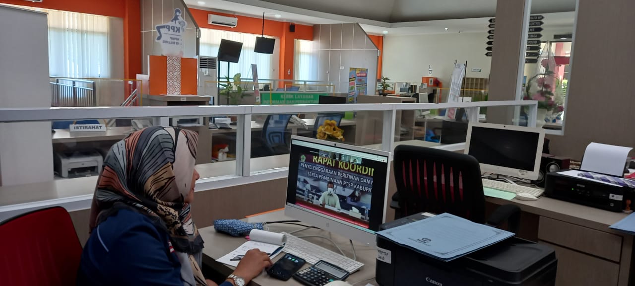 DPMPTSP Banyumas menghadiri zoom meeting Penyelenggaraan Perizinan dan Non Perizinan