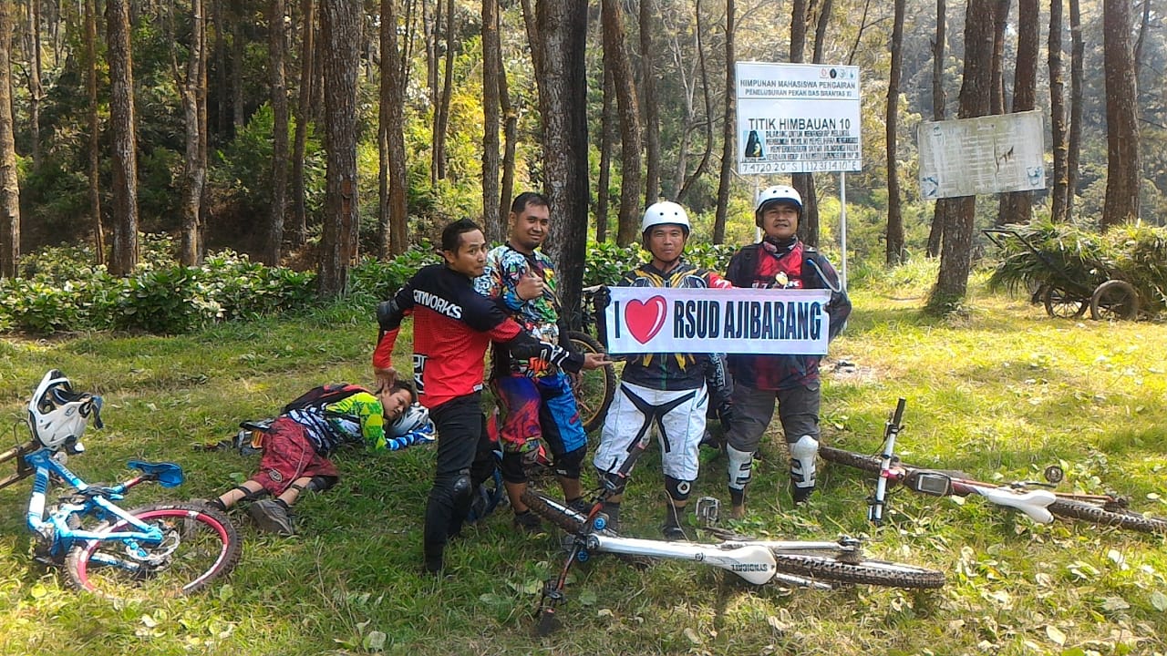 PENGGILA VW HINGGA PENGGEMAR MTB DOWNHILL
